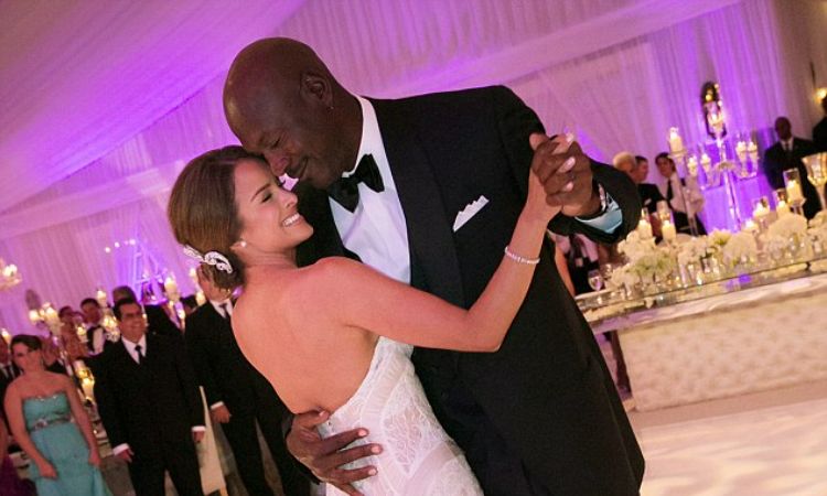 Ysabel Jordan's parents Michael Jordan and Yvette Perito During their wedding ceremony.
